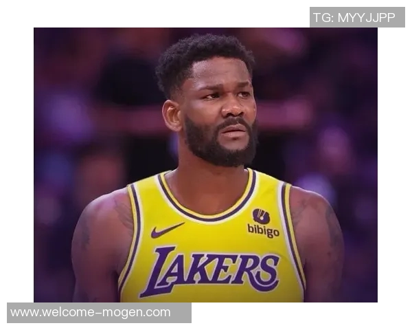 艾顿本季面对顶级内线表现出色7战全胜场均18分10篮板命中率高达72